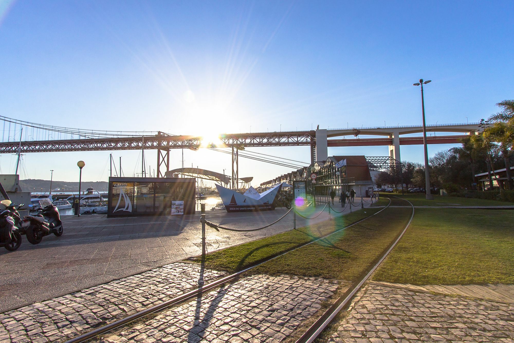 Alcantara River Side By Homing Lisboa Extérieur photo